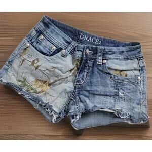 WOMEN'S Grace In LA SIZE 26 Destroyed CAMO BY REALTREE Denim Shorts FRAYED